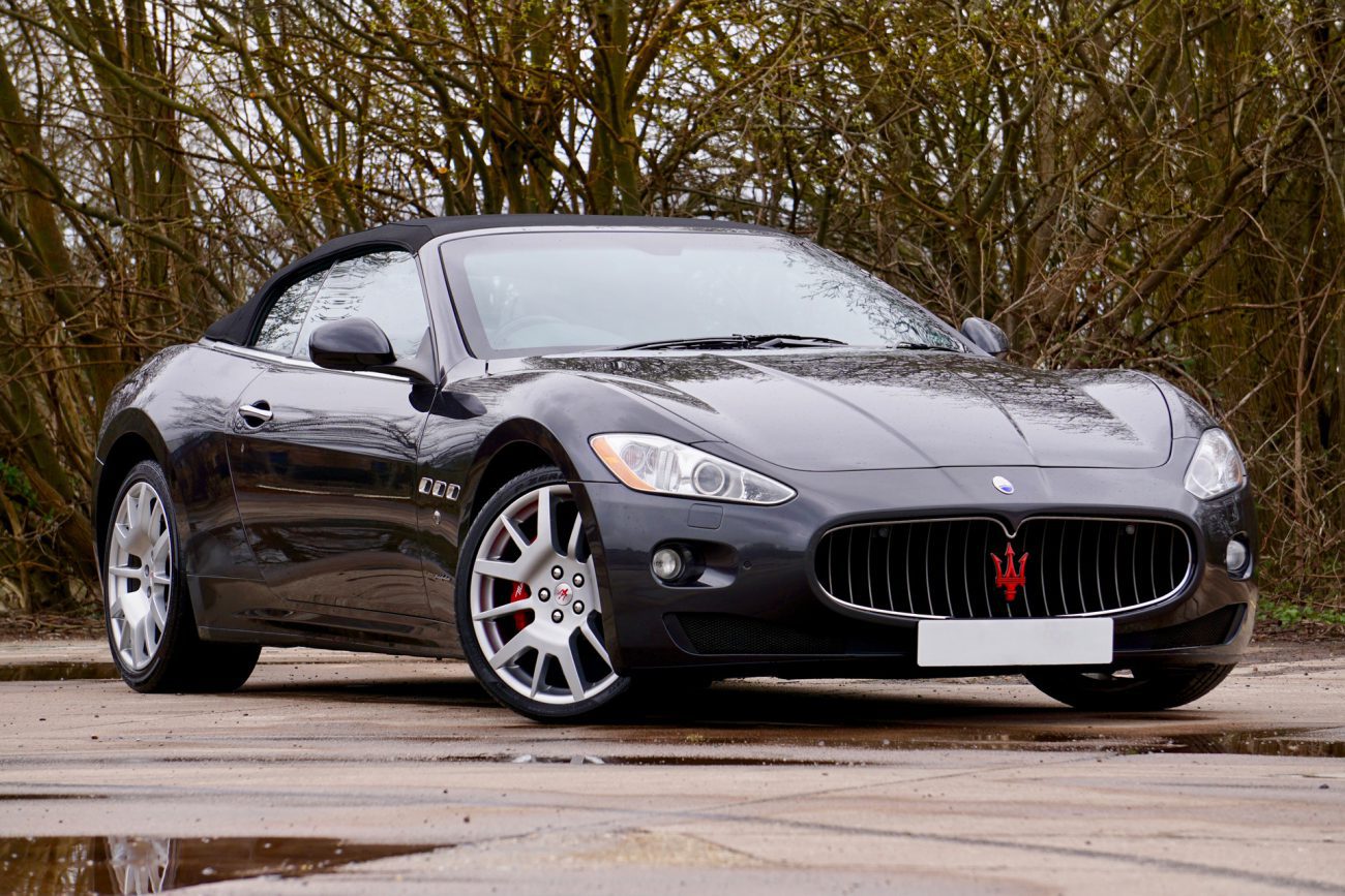 Reasons to invest in a luxury car Reasons to invest in a luxury car